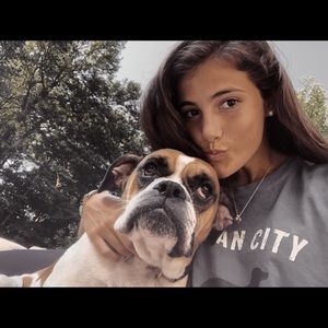 Meet your Posher, Laurie